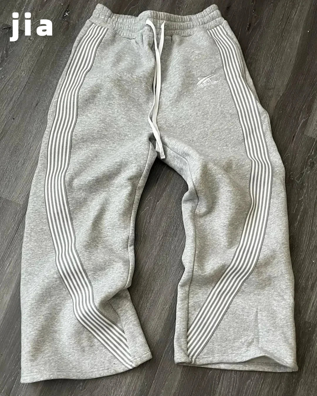 Casual Grey Embroidered Trousers Y2k Running Lace Chandelier Trousers Functional Tactics Camouflage for Men and Women